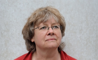 Intervista con VIVIENNE OLIVE